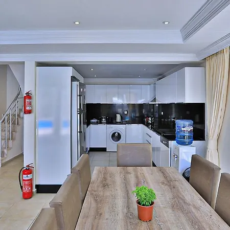 4 Bedroom With Private Pool Fethiye