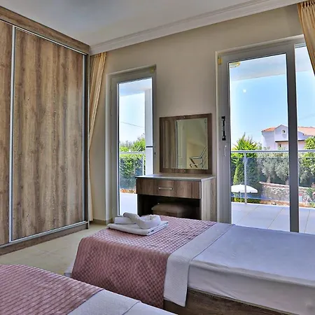 4 Bedroom With Private Pool