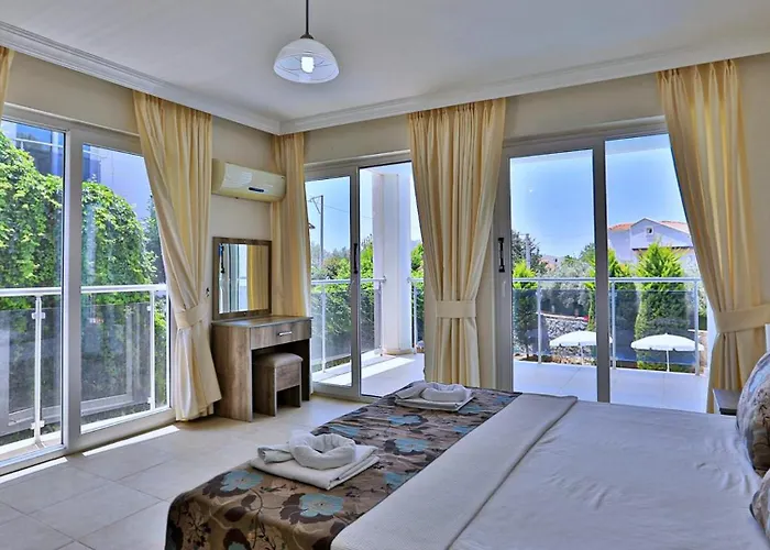 4 Bedroom With Private Pool * 费特希耶