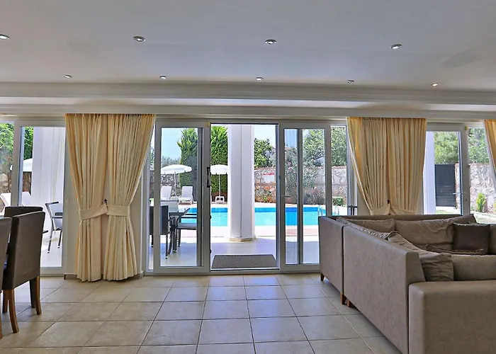 4 Bedroom With Private Pool 别墅 费特希耶