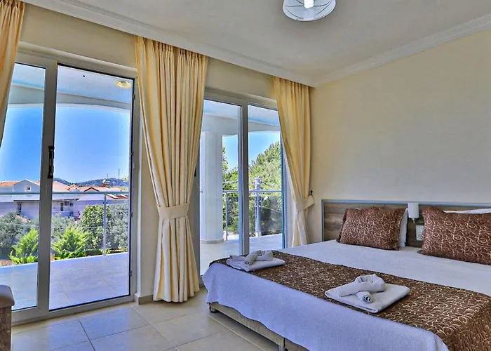 别墅 4 Bedroom With Private Pool 费特希耶