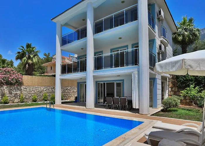 4 Bedroom With Private Pool 别墅