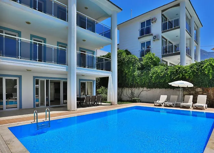 别墅 4 Bedroom With Private Pool 费特希耶