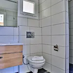 4 Bedroom With Private Pool *