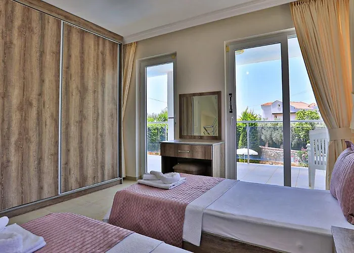 4 Bedroom With Private Pool